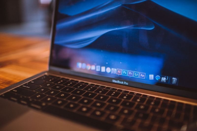 Conserto de Notebook em Vila Ré: O Que Avaliar Antes de Levar o Equipamento à Assistência